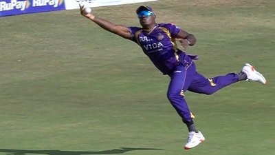 Rovman Powell took a stunning catch to dismiss Heinrich Klaasen in the SRH vs KKR match. (X images)