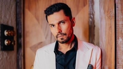 Randeep Hooda talks about leaks from film sets.
