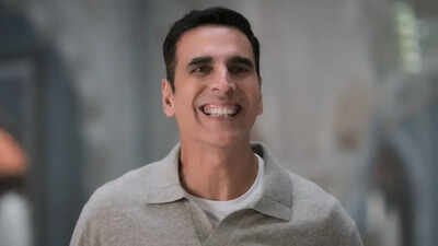 <p>FB</p> 'Bhooth Bangla' box office collections day 26 (updated): Akshay Kumar starrer holds steady; Priyadarshan film nears Rs 250 Cr
