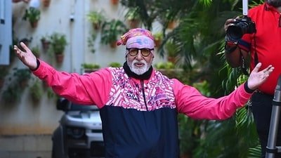 Amitabh Bachchan greeting fans and well-wishers outside Jalsa on May 17. (Amitabh Bachchan Tumblr)
