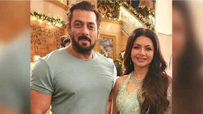 Salman Khan's 'Maine Pyar Kiya' co-star Bhagyashree reacts to his outburst at the paparazzi: 'Hum bhi insaan hai'