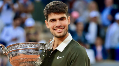 Carlos Alcaraz net worth in 2025: Tennis star earnings, career, endorsements, business, lifestyle, and more (Image via Getty) Carlos Alcaraz net worth 2026: Spanish tennis star earnings, sponsorships, contracts, investments and luxury lifestyle breakdown