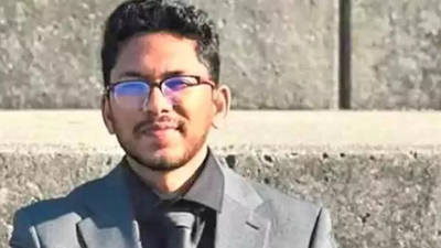 Andhra Pradesh student dies by suicide in Chicago, leaves scheduled messages for friends; debt-hit family awaits body
