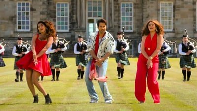 Mrunal Thakur, Varun Dhawan and Pooja Hegde in a still from Chunnari Chunnari.