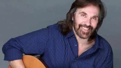 Dr. Hook frontman Dennis Locorrier passes away at 76 after a long battle with kidney disease