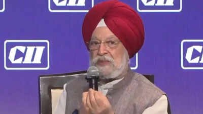 'Oil cos losing Rs 1,000 crore a day': Hike in prices imminent, hints Petroleum minister Hardeep Singh Puri