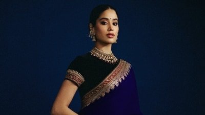 Janhvi Kapoor shares post clarifying she's not addicted to alcohol.