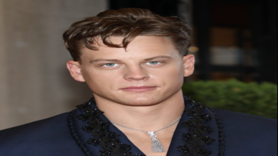 “That is a HORRIBLE outfit”: Fans roast Joe Burrow’s Met Gala 2026 look after QB plays it safe on fashion’s biggest night