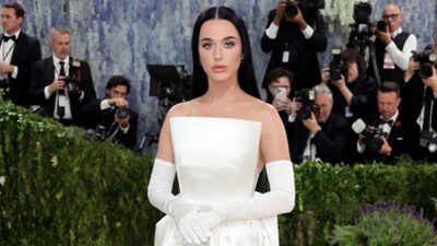 Katy Perry shares empowering Mother's Day tribute: 'To all the Mothers that visited deaths door...'