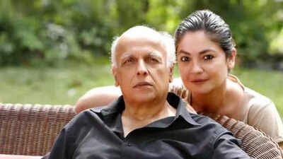 Pooja Bhatt recalls message from Mahesh Bhatt which made her quit alcohol after struggling with it for years due to troubles in her marriage