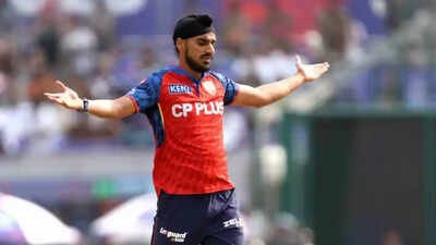 <p>Arshdeep Singh</p> 'Very loud person': PBKS respond after Arshdeep Singh faces criticism over viral Tilak Varma video