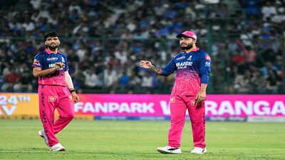 <p> Rajasthan Royals' skipper Riyan Parag (ANI Photo)</p> IPL 2026: 'Suicidal move'- Sunil Gavaskar blasts Riyan Parag over Donovan Ferreira’s 18th over gamble