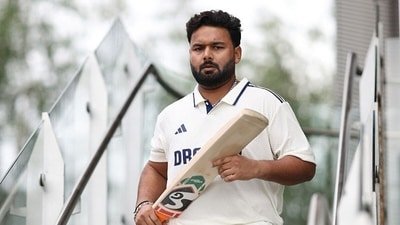 Rishabh Pant needs warmth, not a demotion (AFP)
