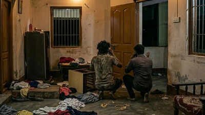Fearing mob assault, trapped ‘thieves’ dial cops for help in Odisha