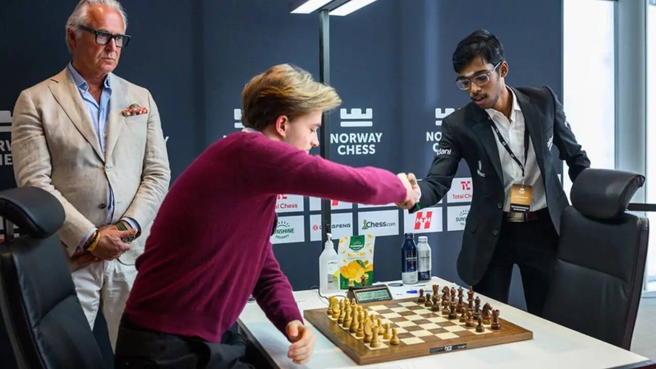 R Praggnanandhaa vs Vincent Keymer (Photo by Michal Walusza for Norway Chess)