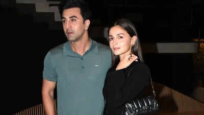 Ranbir Kapoor and Alia Bhatt lend mom Neetu Kapoor their support; attend 'Daadi Ki Shaadi' screening - PICS