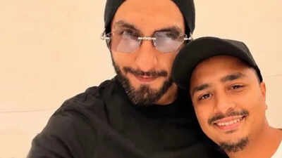 Ranveer Singh poses with fans on  'King' film sets in South Africa - PICS