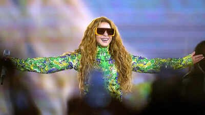 Shakira's free concert on Brazil's Copacabana beach draws crowd of 2 million