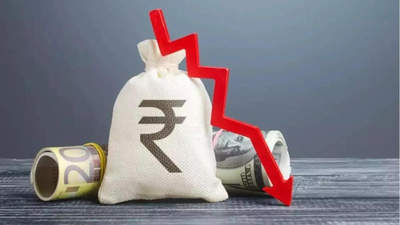 <p>Representative image</p> Rupee at 95.74: INR hits all-time low as oil prices pressure economy