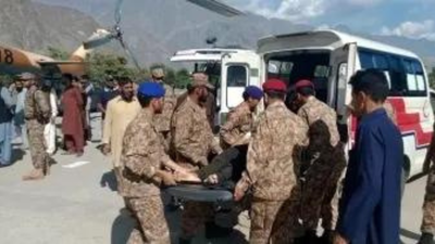 17 killed as speeding minibus crashes into parked bus in Pakistan’s Khyber Pakhtunkhwa 17 killed as speeding minibus crashes into parked bus in Pakistan’s Khyber Pakhtunkhwa