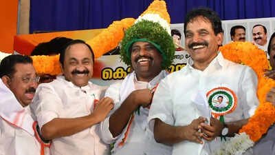 <p>VD Satheesan with KC Venugopal (Image/PTI) <span class="redactor-invisible-space" style=""></span></p> 'No feud with KC Venugopal:' Kerala CM-designate VD Satheesan breaks silence