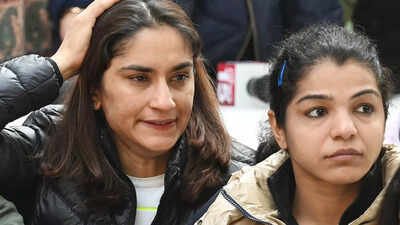 Olympic medallist Sakshi Malik finally speaks out on Vinesh Phogat debacle, seeks PM Modi’s help