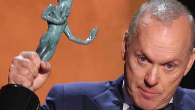 When Michael Keaton's emotional tribute left the room completely silent: 'This is for my nephew, Michael, and my sister, Pam, '