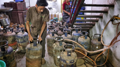 Commercial LPG gets costlier: How much will a 19-kg cylinder cost in your city? Check latest rates