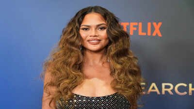 Chrissy Teigen remembers father Ron Teigen Sr. after his death: ‘Woke up with a daddy’