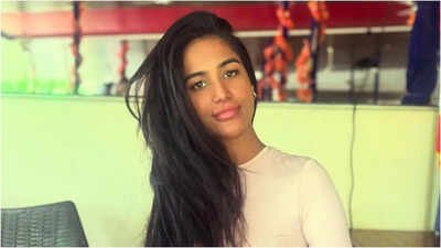 ‘Humare periods ke pad hum': Poonam Pandey REACTS to Pranit More's 'Rs 370 biryani' controversy