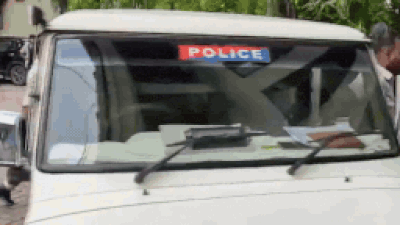 Eggs thrown at TMC leader Vijay Singh outside West Bengal court 'Chor, chor': Eggs thrown at TMC leader Vijay Singh outside West Bengal court