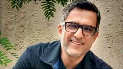 Sanjay Suri, who plays Jasmer in Imtiaz Ali's 'Main Vaapas Aaunga', opened up about his deep personal connect with the film. Having lost his father during the Kashmir militancy in 1990, Suri said the film's themes of displacement, grief and loss of home resonated with his own family's lived history. 'The theme of displacement and search': Sanjay Suri opens up about his personal connect with 'Main Vaapas Aaunga'