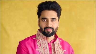 Is Jackky Bhagnani on dating app? Viral screenshot sparks buzz months after his 'situationship' remark