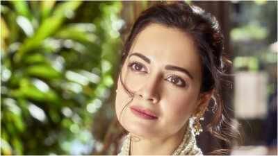 Dia Mirza faces backlash after 5-year-old son SCHOOLS delivery boy over plastic bags: 'The entitlement is unreal'