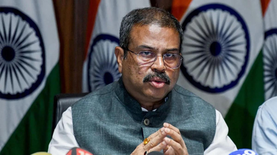 'Throwing dust in people's eyes': Congress after transfer of CBSE officers amid OSM row; calls for sacking Dharmendra Pradhan