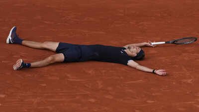 Alexander Zverev defeats Flavio Cobolli to secure first Grand Slam title at Roland Garros