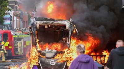 Photo credit: AP Water cannons, fires: Belfast protest against immigrants turns violent on second night - watch