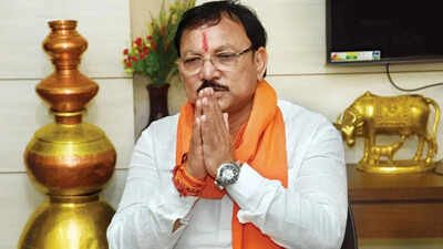 Day after skipping Uddhav Thackeray's Matoshree meet, UBT MP calls on Shinde Sena minister in Delhi