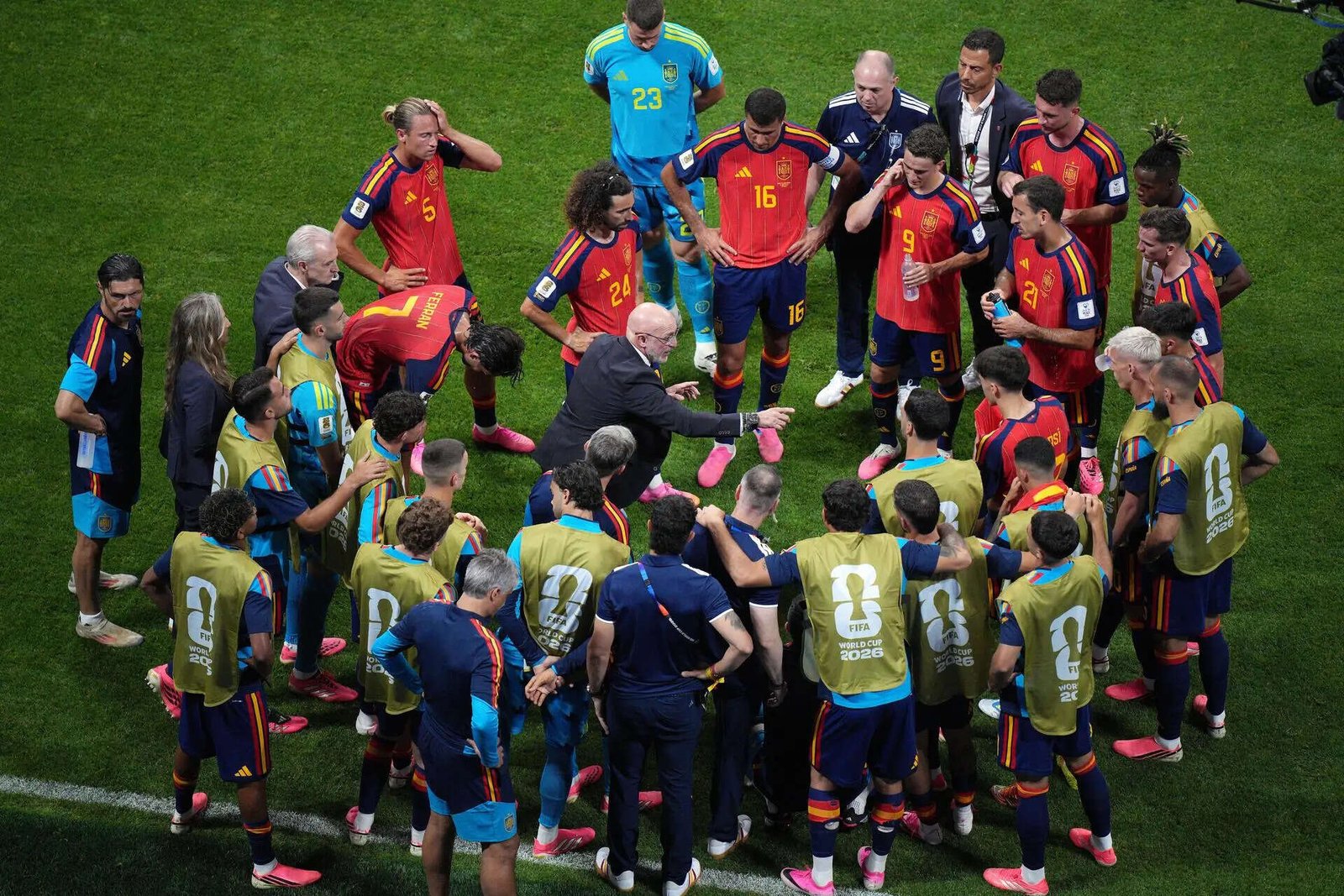 FIFA hydration breaks have sparked criticism from different groups. But what do they actually do?