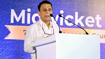 Sunil Gavaskar urged the BCCI to take action against overseas players (Deepak Salvi) Sunil Gavaskar urged the BCCI to take action against overseas players (Deepak Salvi)
