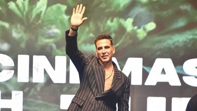 Is Akshay Kumar planning to retire soon? The actors reacts Is Akshay Kumar planning to retire soon? The actors reacts