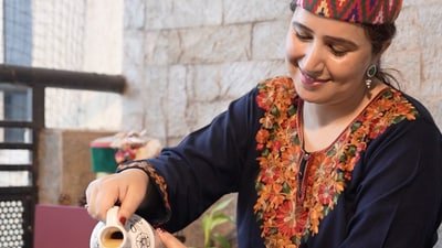 Chef Sherie Mehtaa hosted a Himchali cuisine themed dinner and dressed for the part