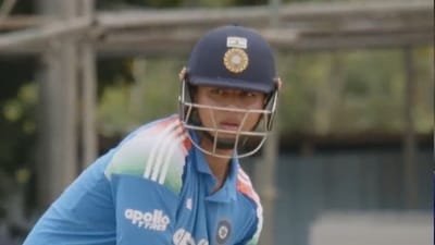 Vaibhav Sooryavanshi's 44-run gem draws huge praise. (X Image)