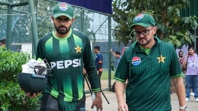 Mike Hesson defended the use of spin-friendly track (PTI)