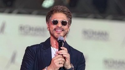 During the event, Shah Rukh Khan greeted the audience with a “namaskara” in Kannada.