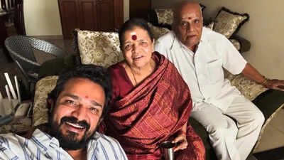 Vijay Raghavendra and Sriimurali's mother Jayamma Chinnegowda passes away; Sandalwood mourns