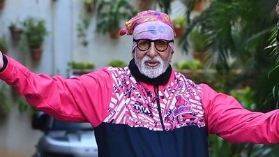 Amitabh Bachchan greeting fans and well-wishers outside Jalsa on May 17. (Amitabh Bachchan Tumblr) Amitabh Bachchan greeting fans and well-wishers outside Jalsa on May 17. (Amitabh Bachchan Tumblr)
