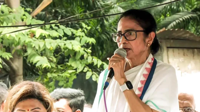 (ANI photo) 'To stake claim as real TMC': Rebel MPs to meet Lok Sabha Speaker on Monday