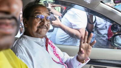 ‘We have not left’: TMC MPs rebels stake claim to party symbol
