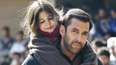 Salman Khan's co-star spit chicken in his hand 20 times during 'Bajrangi Bhaijaan' shoot: 'It's not even his own kid and he's getting..'